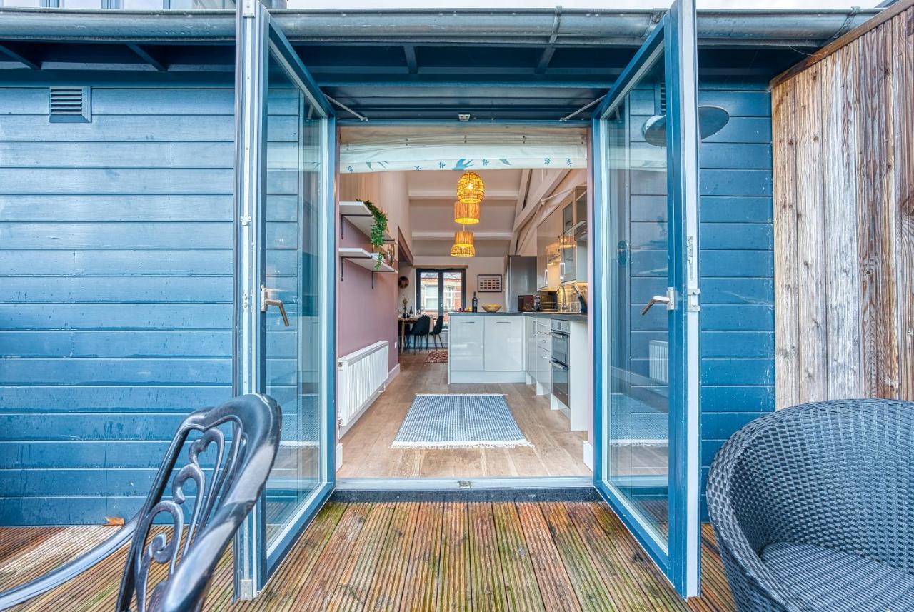 Ashcroft Loft By Timeless Stays - Stunning 3 Bedroom, 2 Bathrooms, Charming Central Apartment Featuring A Balcony Cirencester Bagian luar foto
